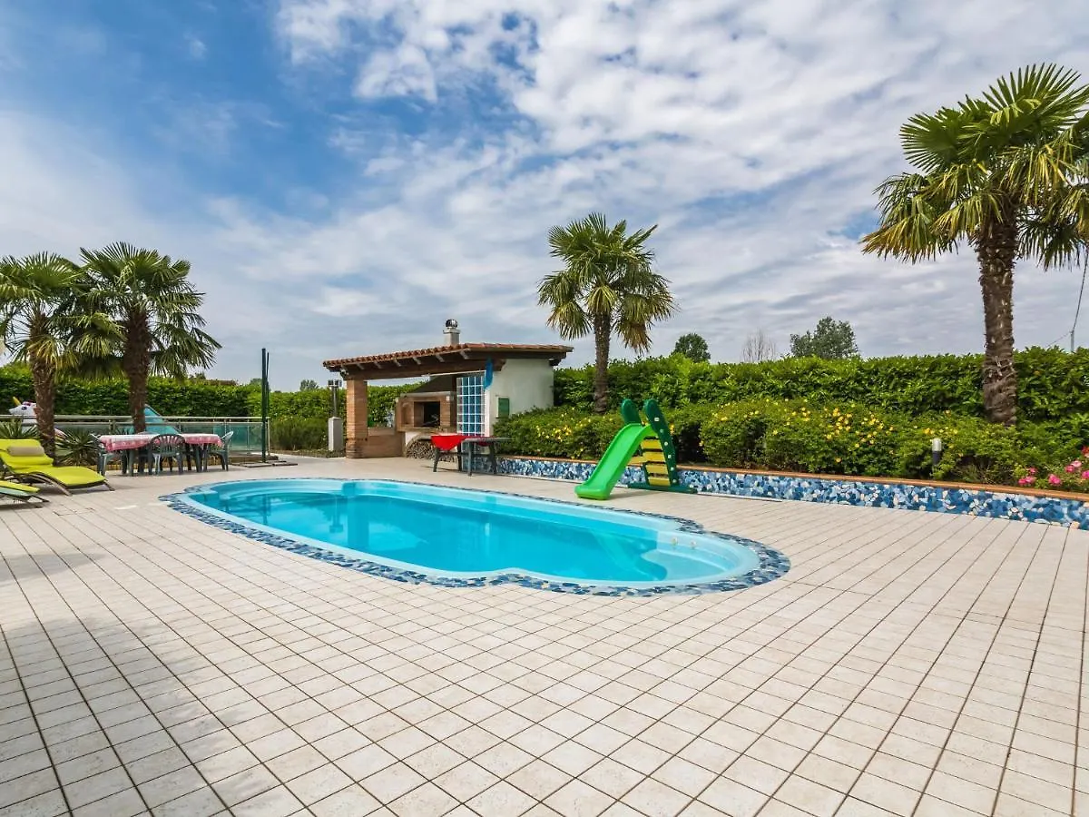 Beautiful Holiday Home In Zelarino With Pool Βίλα Chirignago-Zelarino